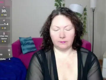 Milf-hornys  live sex cam