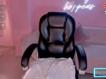 ArianaNova  live sex cam