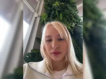 EwaBrown  live sex cam