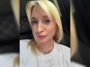 EwaBrown  live sex cam