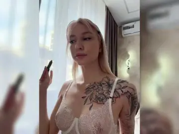 EwaBrown  live sex cam