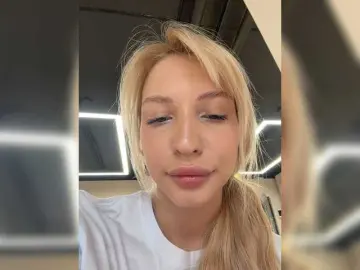 EwaBrown  live sex cam