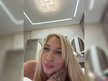 EwaBrown  live sex cam