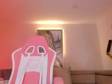MaddyOwens  live sex cam