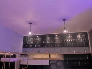 MaddyOwens  live sex cam