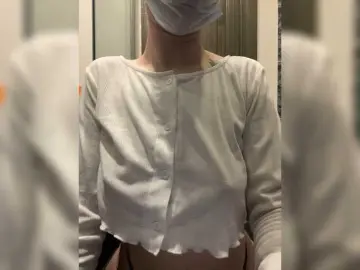 Mokraia-pisia333  live sex cam
