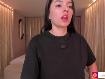 ValeriaRossi  live sex cam