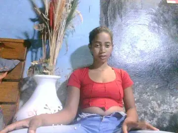 Chrisnah  live sex cam