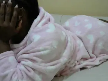 Cutesweetness  live sex cam