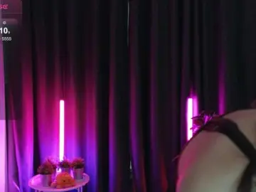 DebiHenks  live sex cam