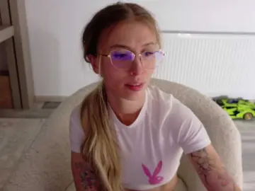 DiddySweet1  live sex cam