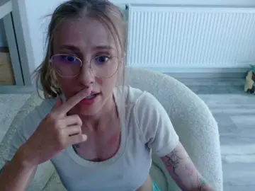 DiddySweet1  live sex cam