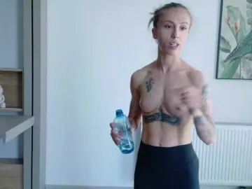 DiddySweet1  live sex cam
