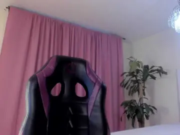 Emma-Queen-  live sex cam