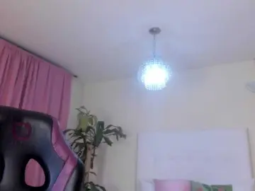 Emma-Queen-  live sex cam