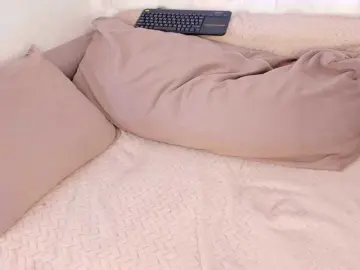 Eva-Merlin  live sex cam