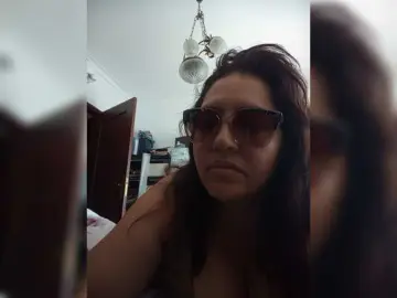 GordaLotus  live sex cam
