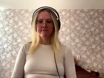 LaceyCockrell  live sex cam