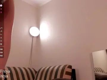 LustyFreya  live sex cam