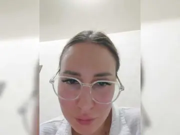 Millanna777  live sex cam