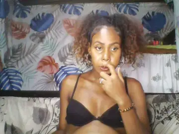 Radjinie  live sex cam