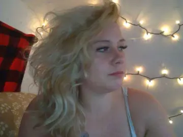 TheGirlfromtheinternet  live sex cam