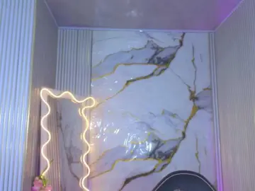 Chiara-tay  live sex cam