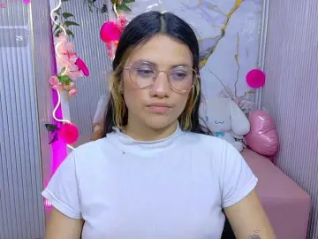 Chiara-tay  live sex cam