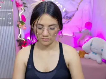 Chiara-tay  live sex cam