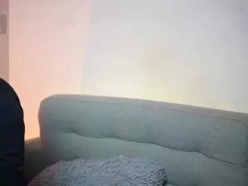 KendalDubai  live sex cam