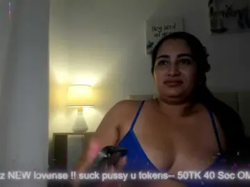 KimDesire1  live sex cam