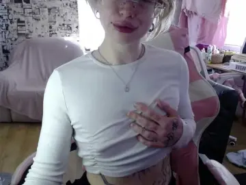 LolaHot  live sex cam