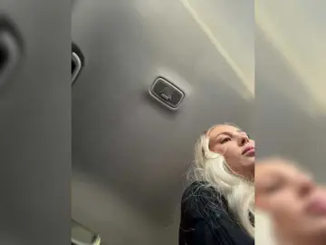 Lovensesgirl  live sex cam