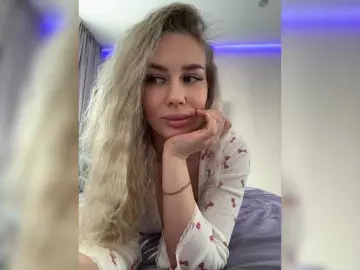 Lovensesgirl  live sex cam