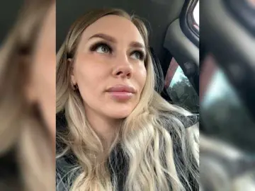 Lovensesgirl  live sex cam