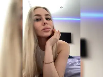 Lovensesgirl  live sex cam