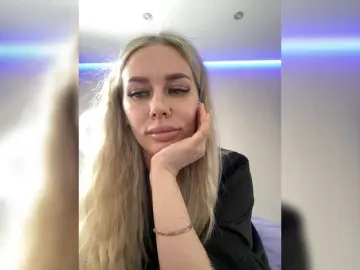 Lovensesgirl  live sex cam