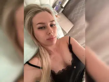 Lovensesgirl  live sex cam