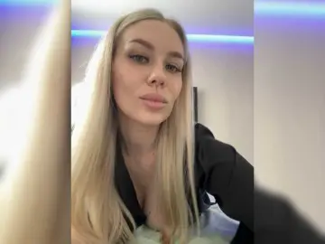 Lovensesgirl  live sex cam