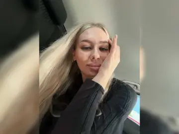 Lovensesgirl  live sex cam