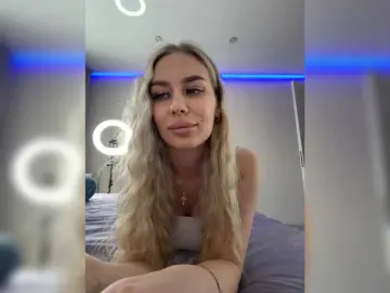 Lovensesgirl  live sex cam
