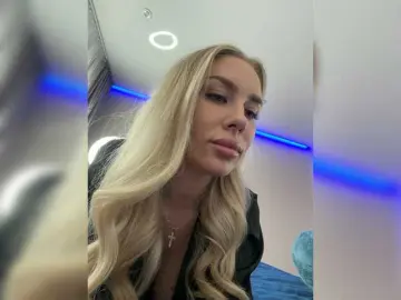 Lovensesgirl  live sex cam