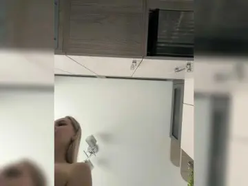 Lovensesgirl  live sex cam