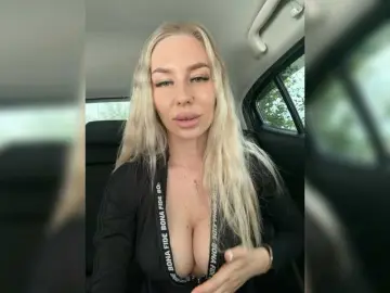 Lovensesgirl  live sex cam