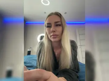 Lovensesgirl  live sex cam