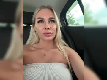 Lovensesgirl  live sex cam