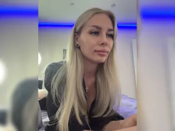 Lovensesgirl  live sex cam