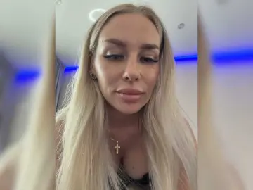Lovensesgirl  live sex cam