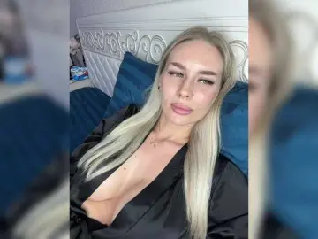 Lovensesgirl  live sex cam