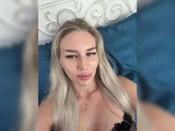 Lovensesgirl  live sex cam